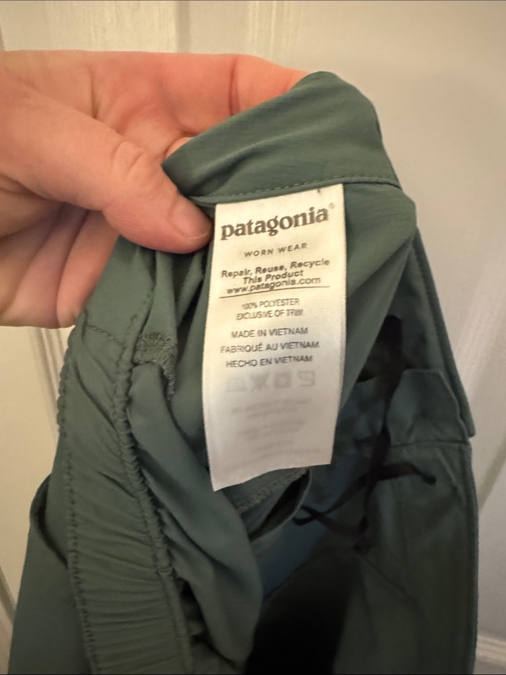 GUC Patagonia® Worn Wear Women's High Spy Shorts - 6" Pesto Green - Picture 7 of 9